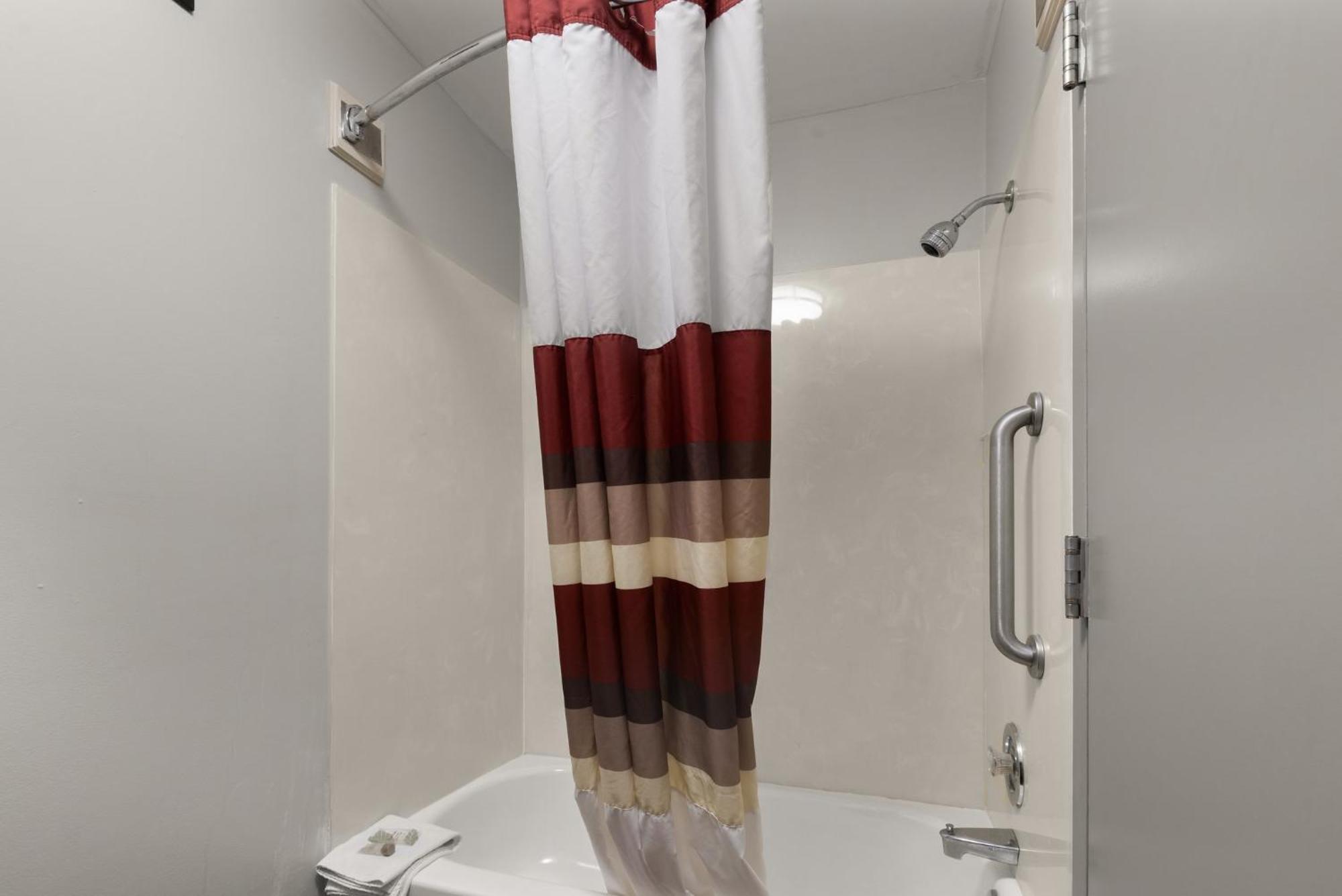 Red Roof Inn & Suites Savannah Airport Pooler Ngoại thất bức ảnh
