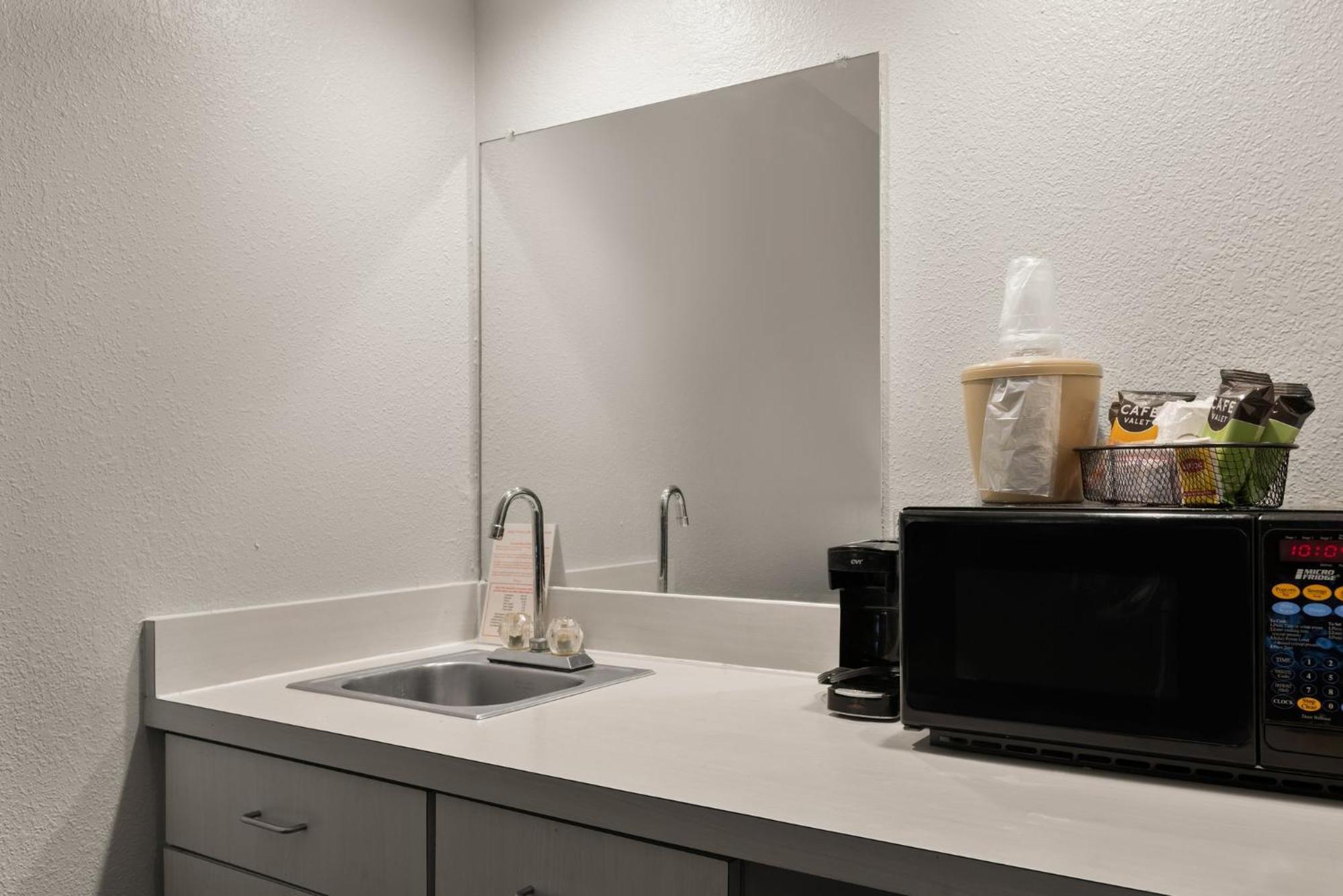 Red Roof Inn & Suites Savannah Airport Pooler Ngoại thất bức ảnh
